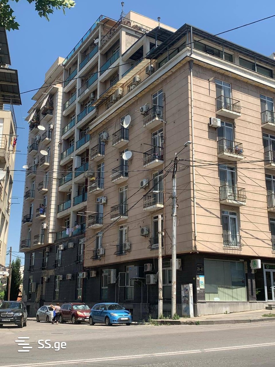navtlugi st. 39/41 - 3 rooms