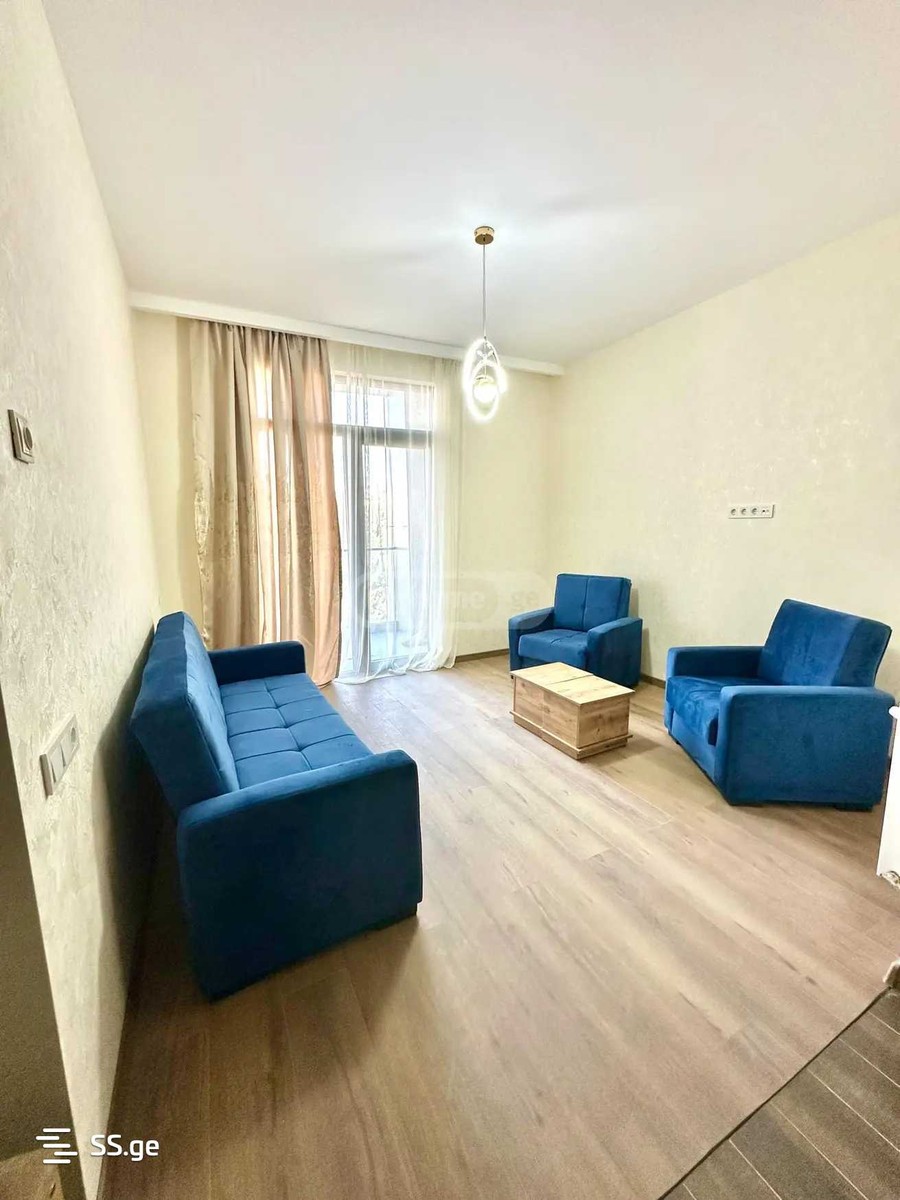 pekini st. 2 - 3 rooms