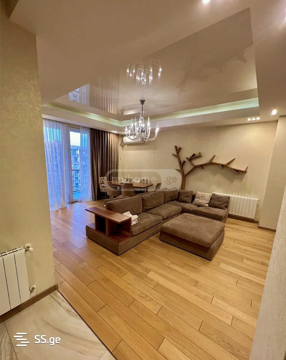 bakhtrioni st. 11 - 4 rooms