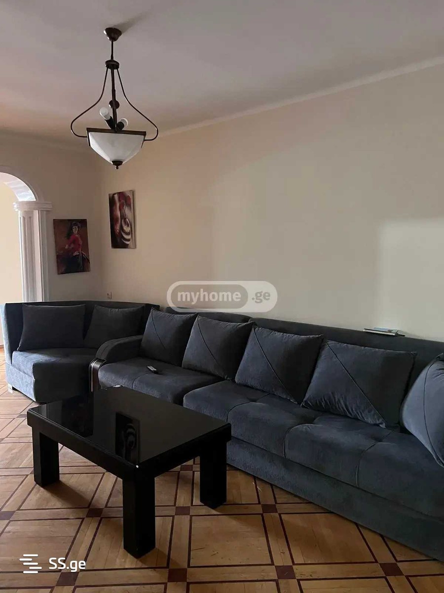 a.wereTlis avenue - 4 rooms