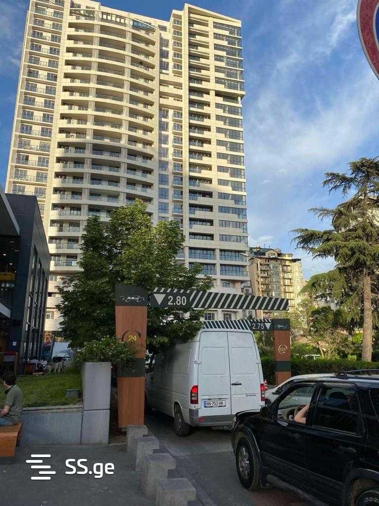 B.Kvernadze st. 7 - 3 rooms