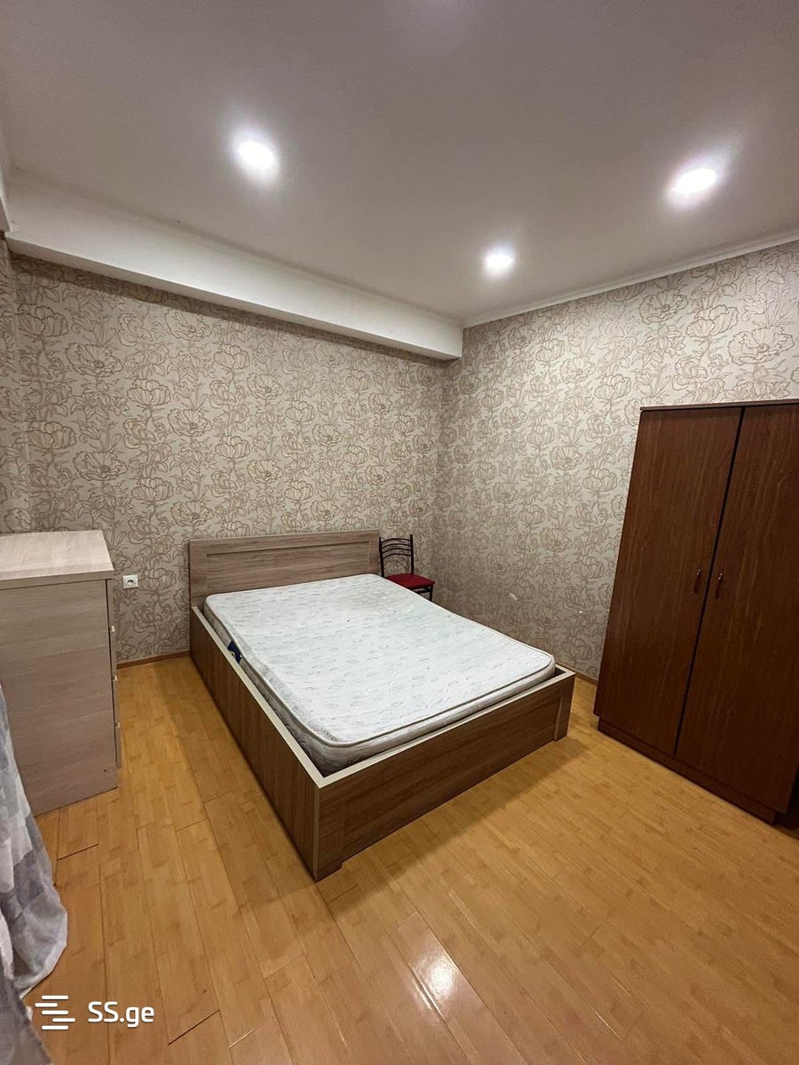 Panaskerteli-Tsitsishvili st. - 3 rooms