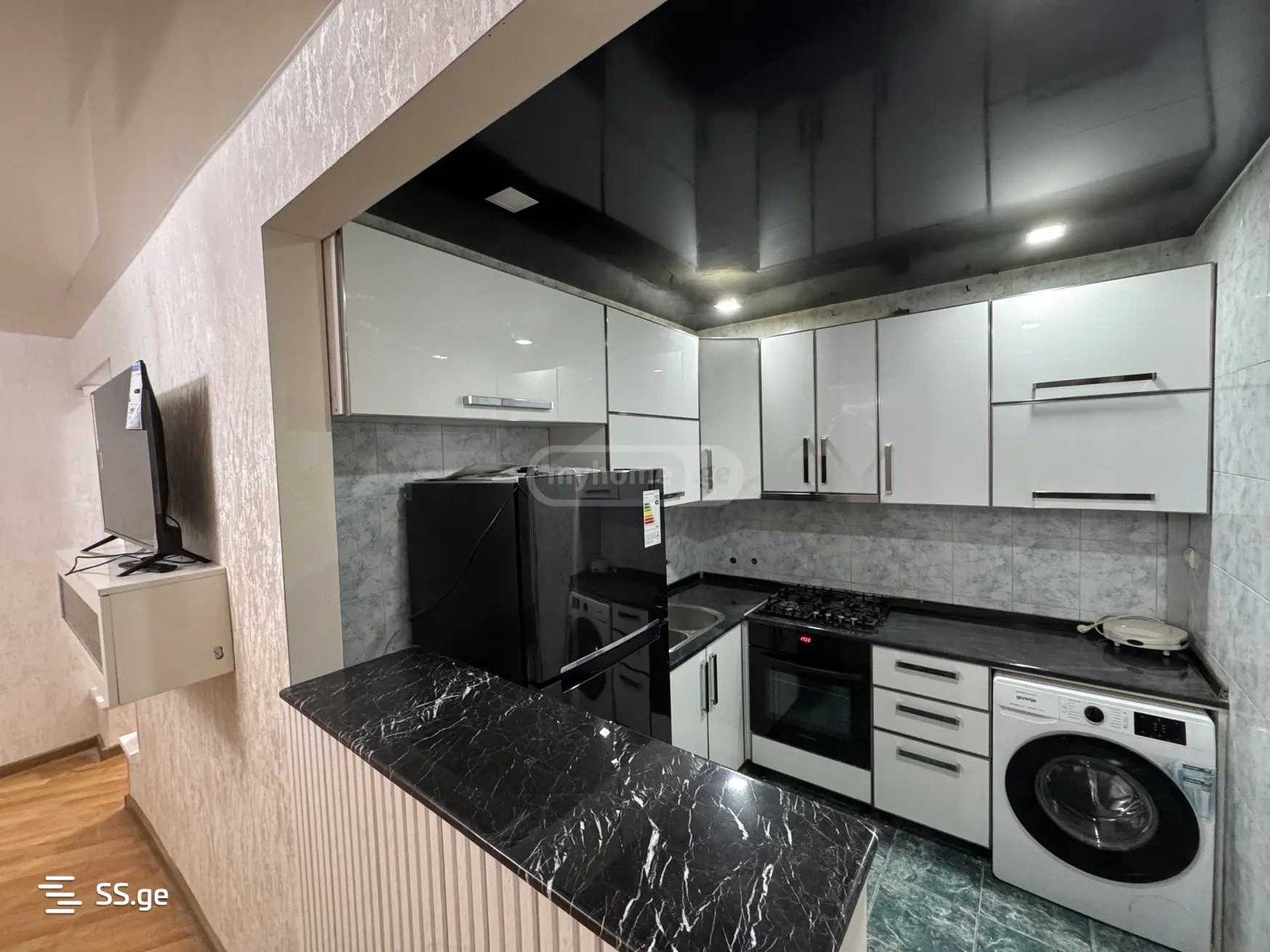 a.wereTlis avenue 8 - 3 rooms