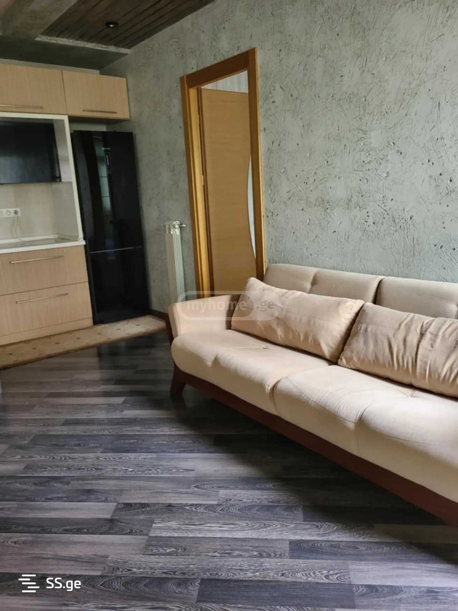 Ts. Dadiani st. (nadzaladevi) 5 - 3 rooms