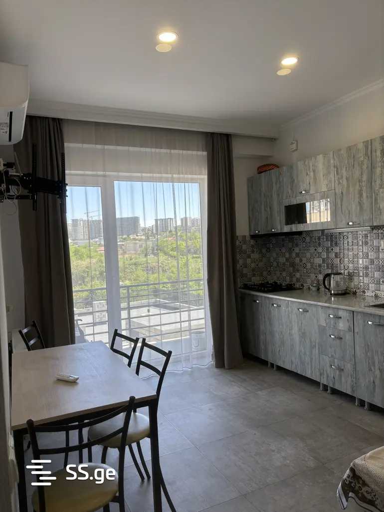 Bronshteini st. - 3 rooms