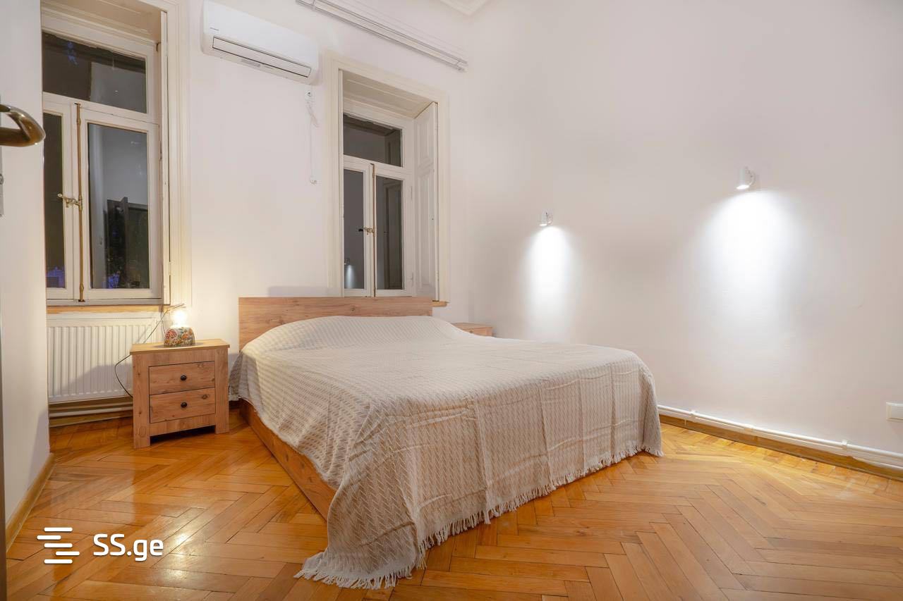 machabeli st. 3 - 3 rooms