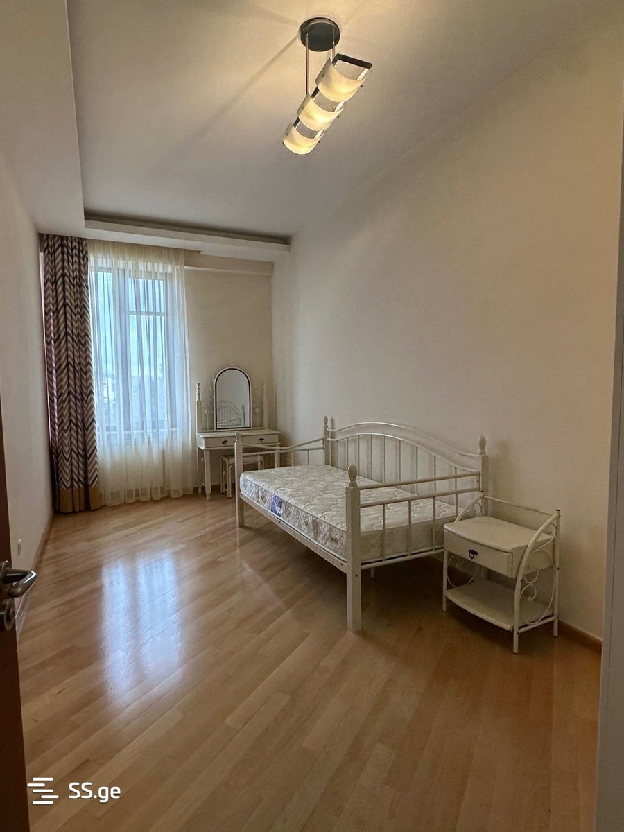 petriashvili st. - 4 rooms