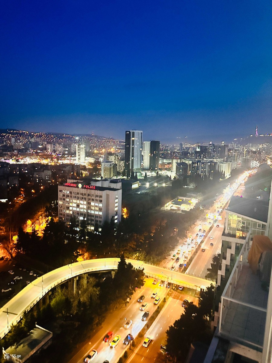 Marshal Archil Gelovani Ave. 52 - 4 rooms