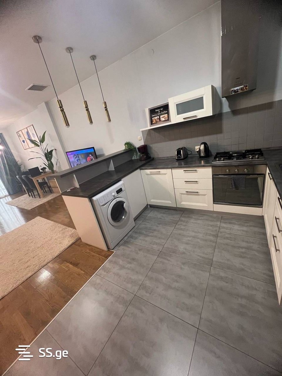 besiki st. 4 - 2 rooms