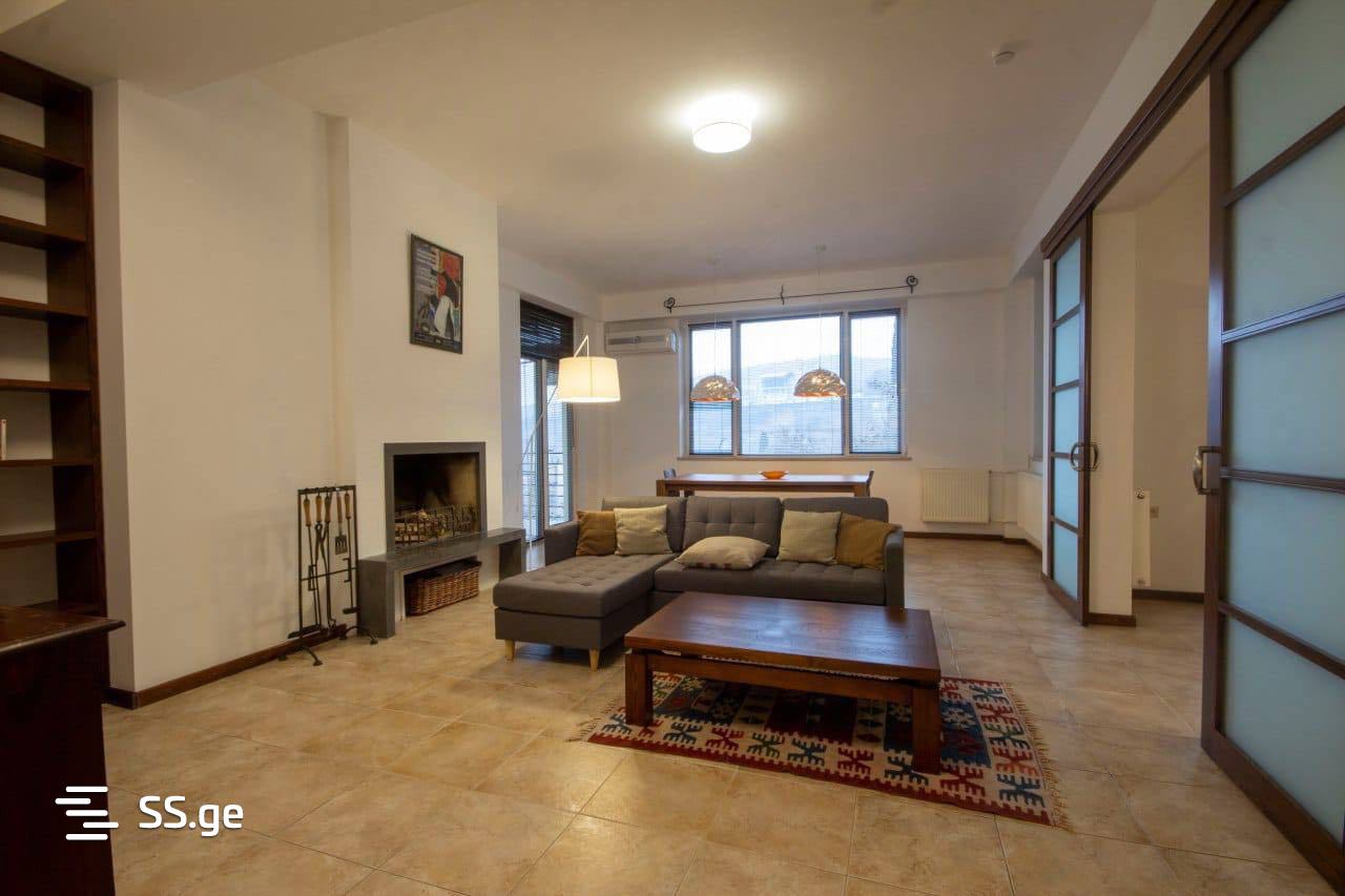 gergeti st. 22 - 4 rooms