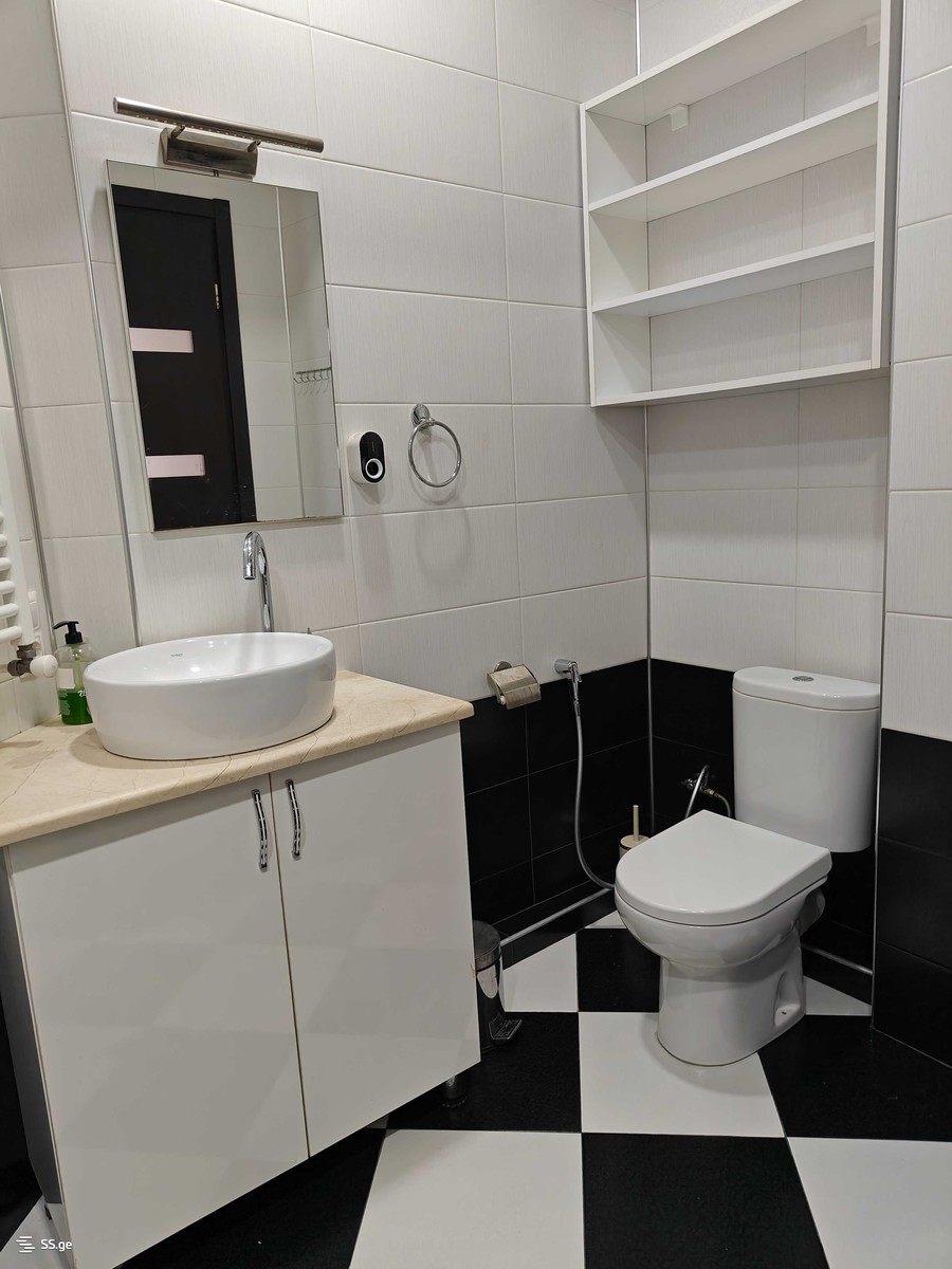 B.Kvernadze st. - 3 rooms