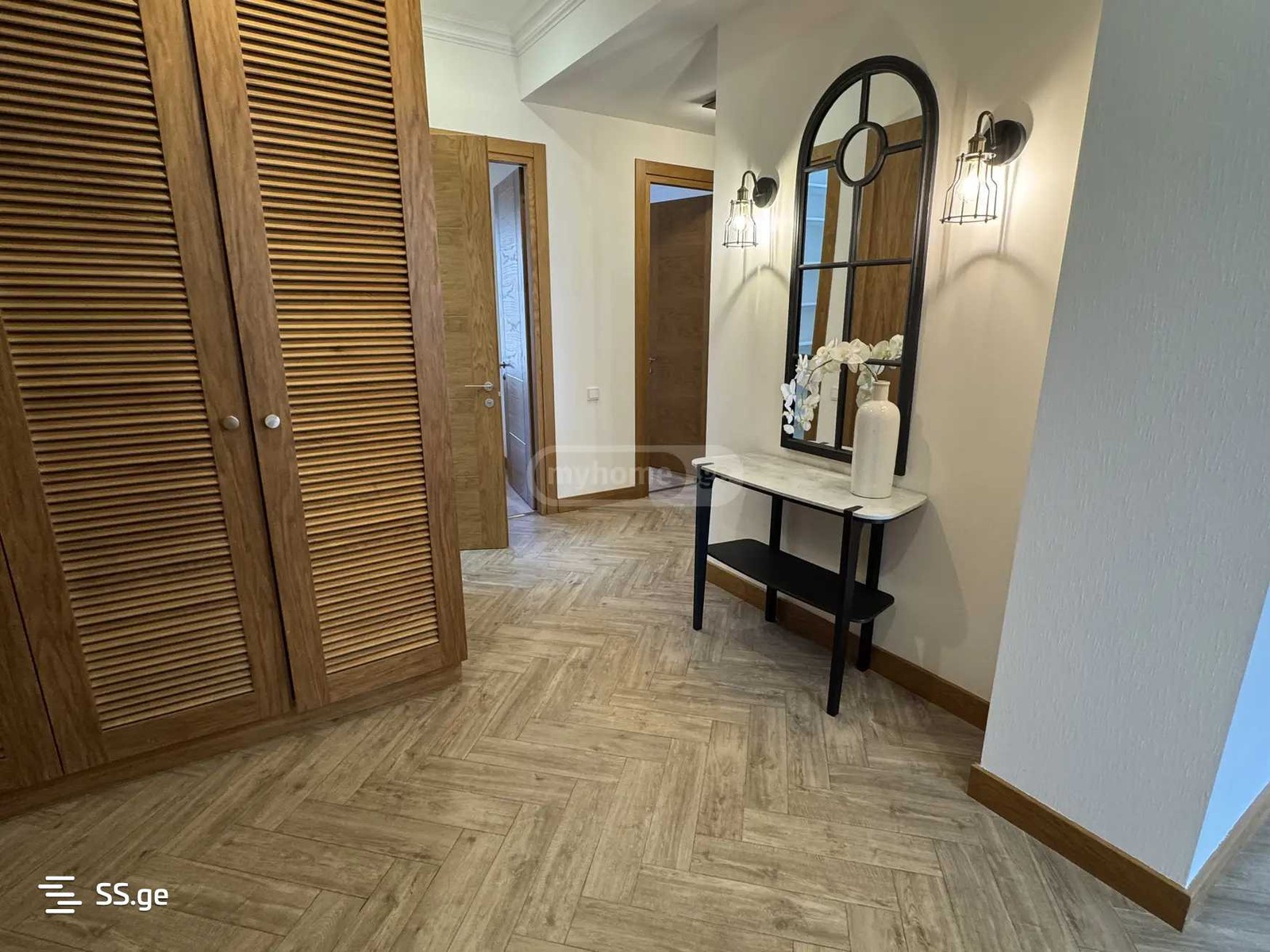 Nekerchkhli st. - 4 rooms