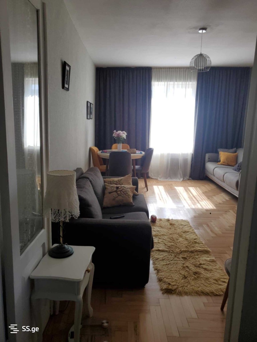 chkondideli st. 18 - 3 rooms