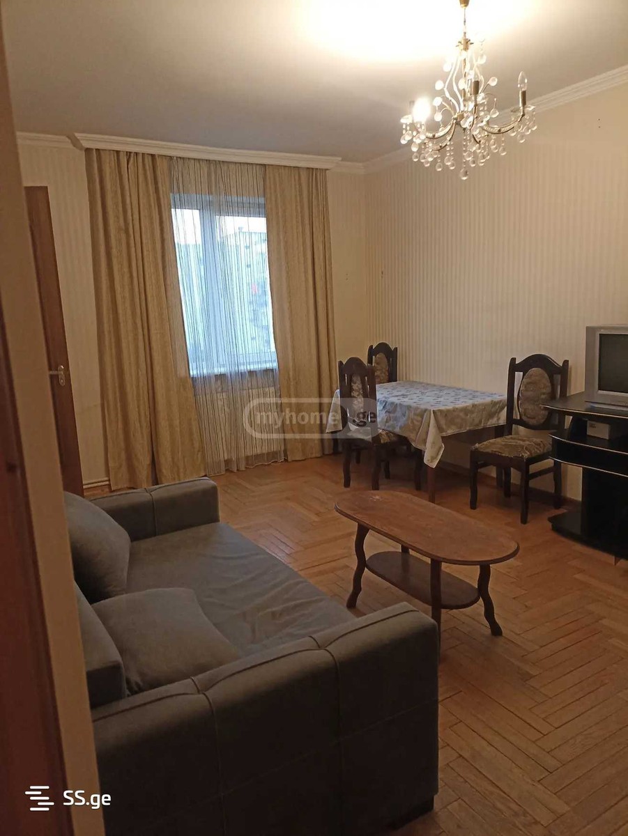 ioane petritsi st. 3 - 3 rooms