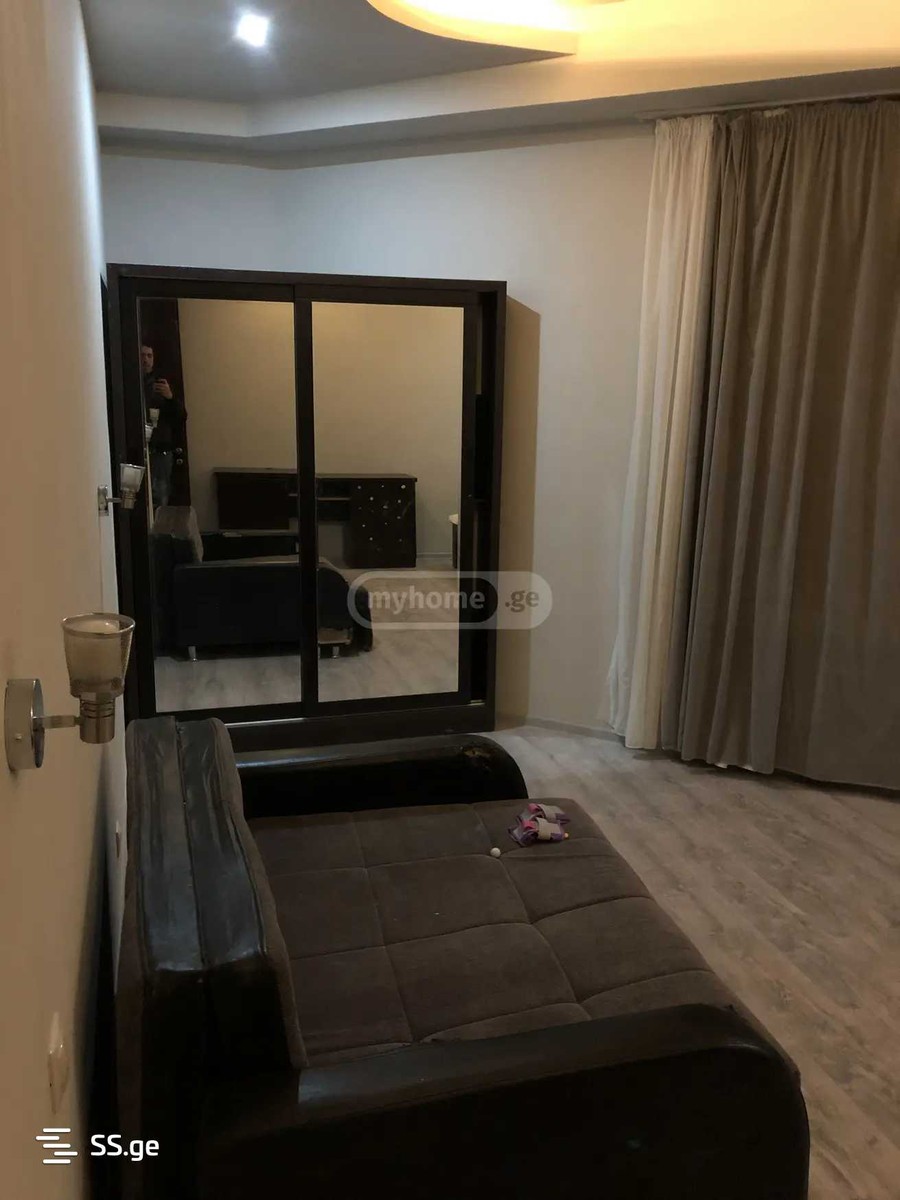 panaskerteli st. - 4 rooms