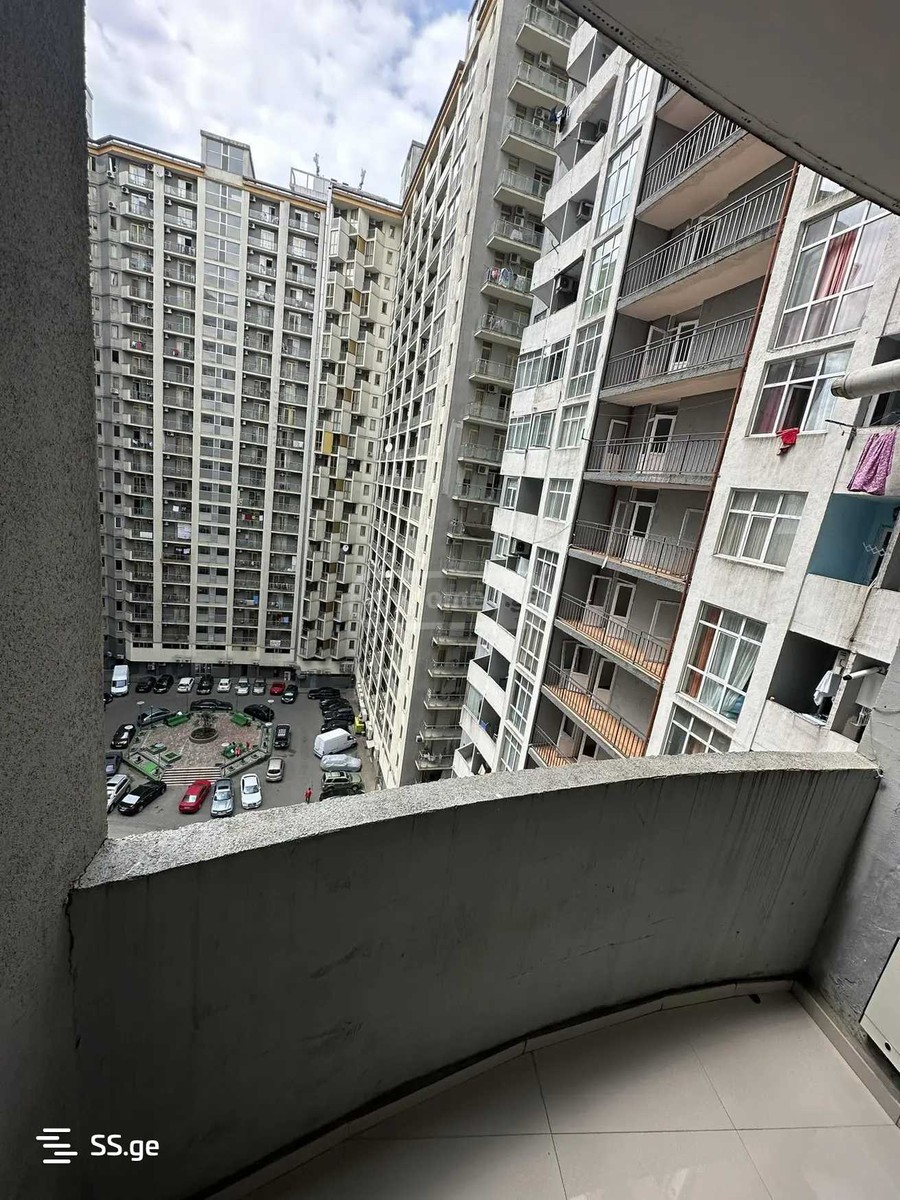 Kobaladze st. 8 - 5 rooms