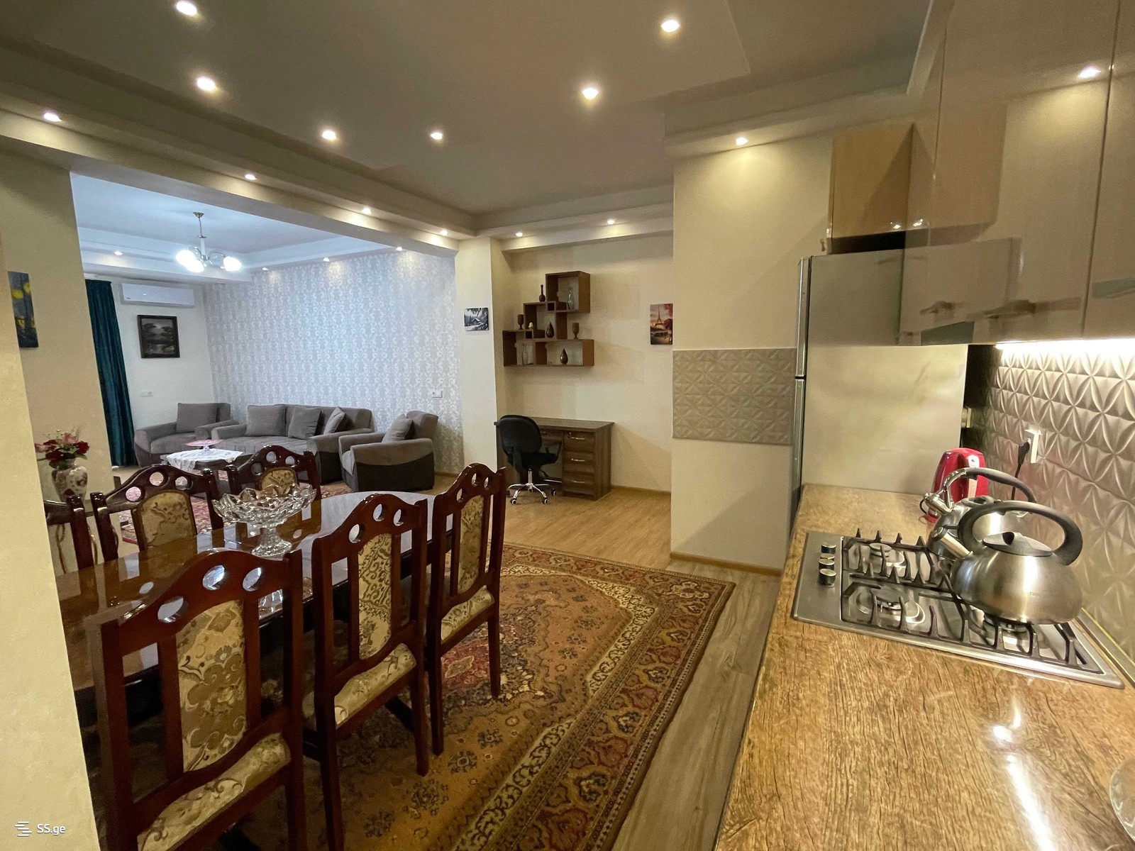 kandelaki st. - 3 rooms