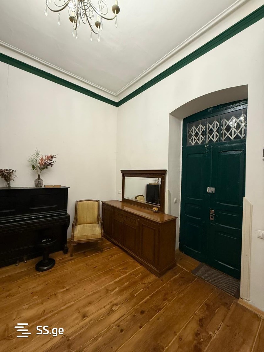 bukhaidze st. 18 - 3 rooms