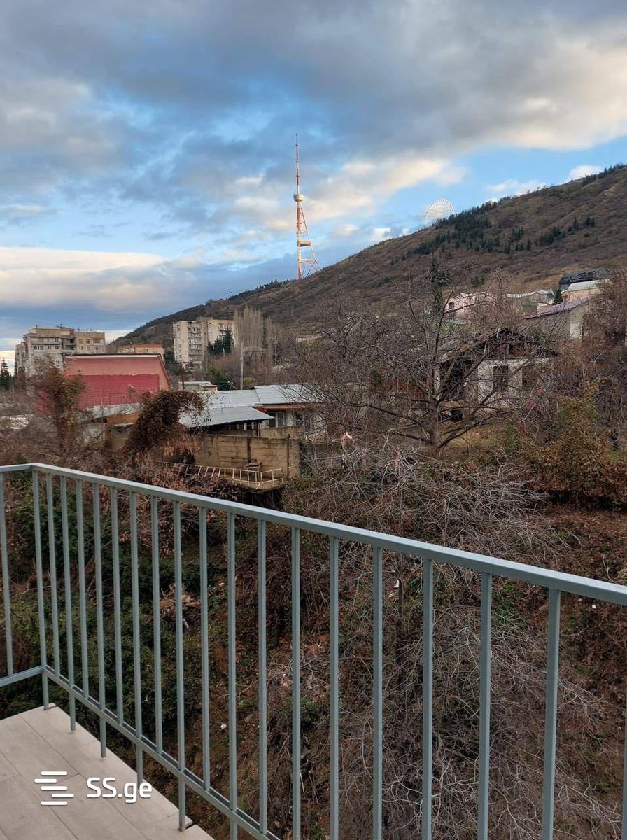 n. zhvania st. 10 - 3 rooms