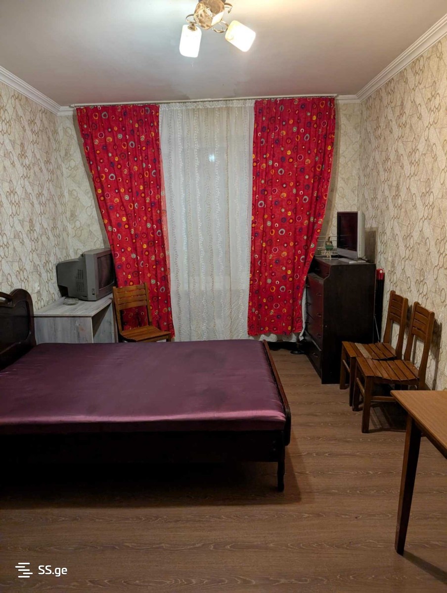 7th micro-district 14 - 1 rooms