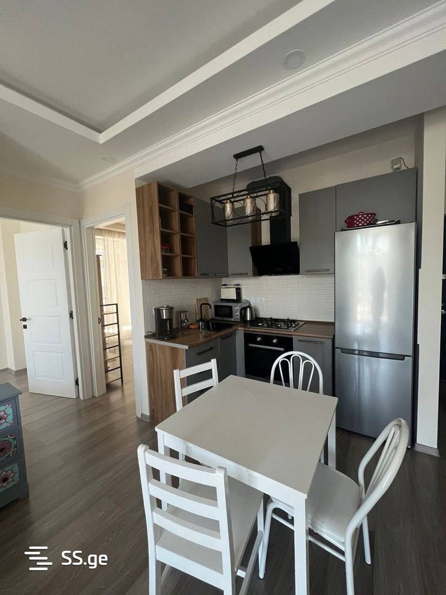 navtlugi st. 10 - 3 rooms