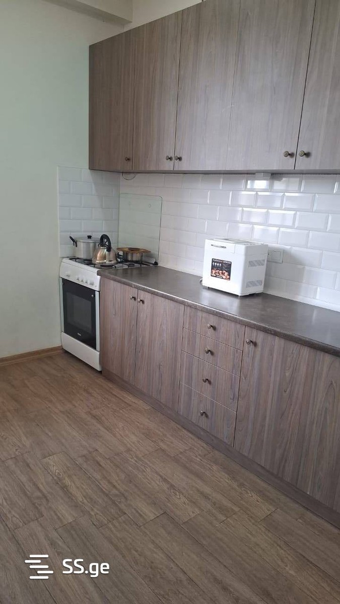 sairme st. 11 - 2 rooms