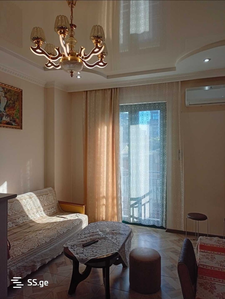 Kh. Akhvlediani st. 3 - 3 rooms