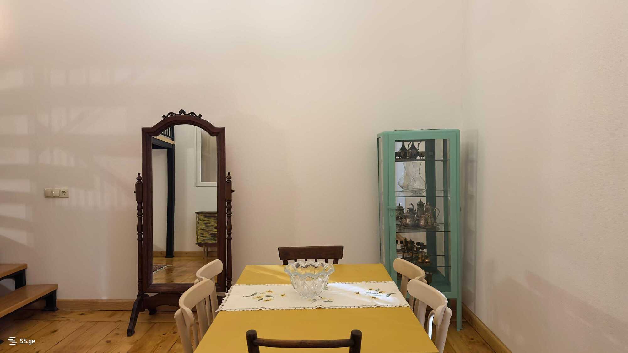 Квартира agmashenebeli ave