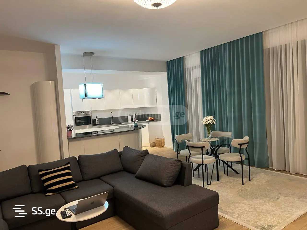 Lisi lake - 3 rooms