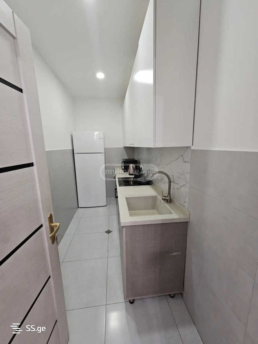navtlugi st. - 3 rooms