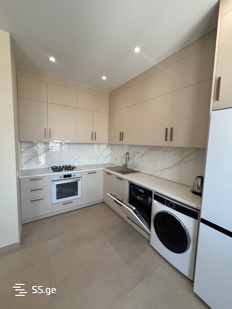 nasidze st. 2 - 4 rooms