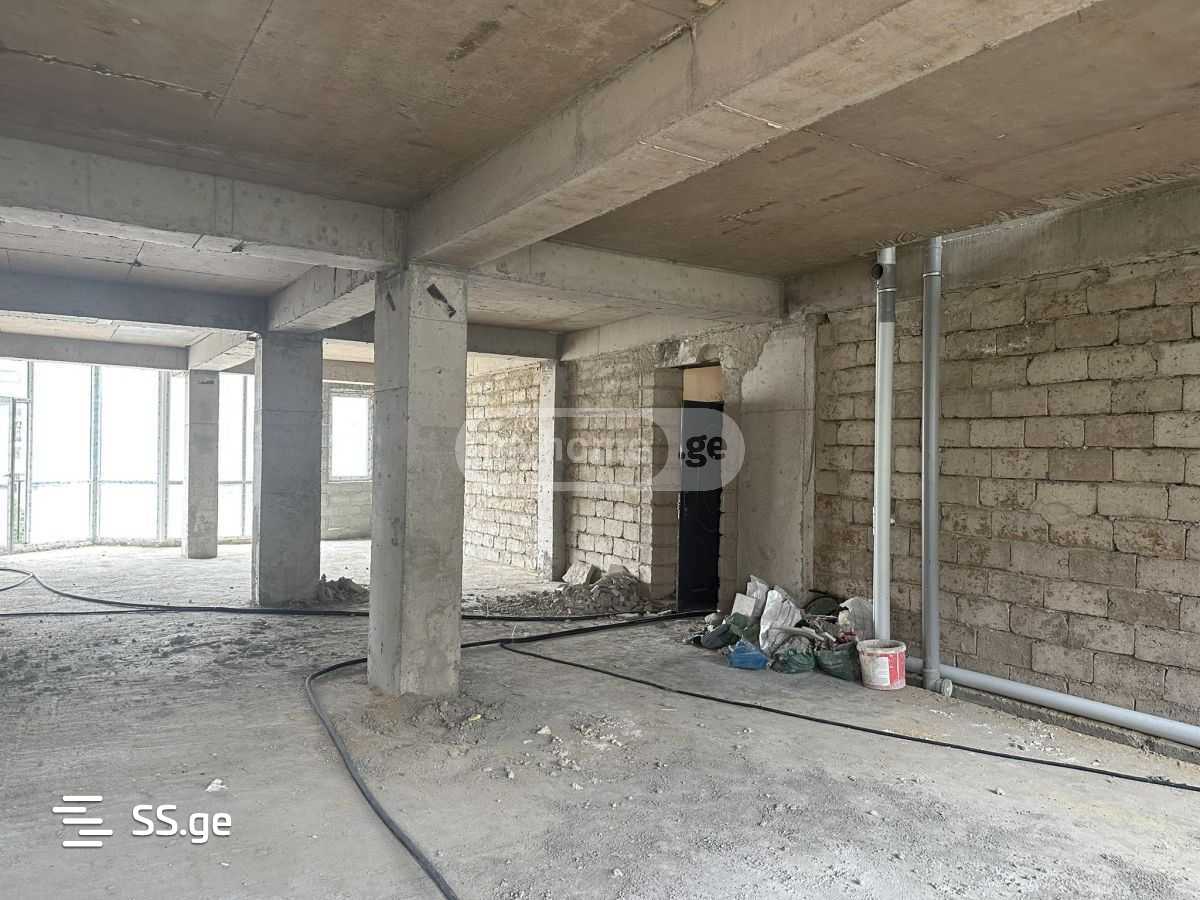 sairme st. - 5 rooms
