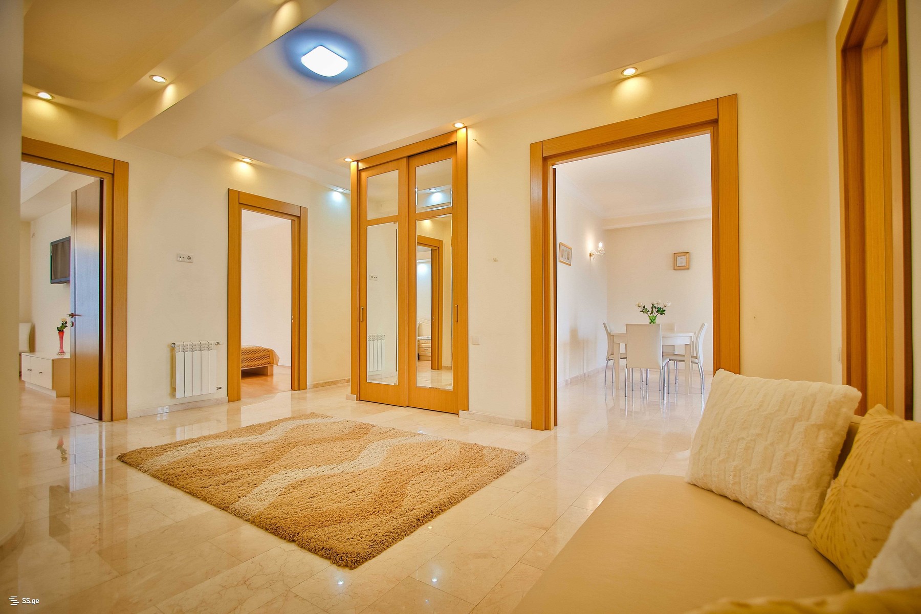 shio mgvimeli st. 4 - 4 rooms