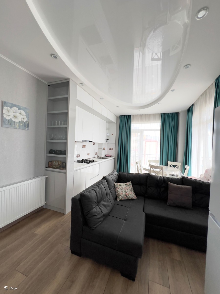 M. Lermontov Street 73/71 - 3 rooms