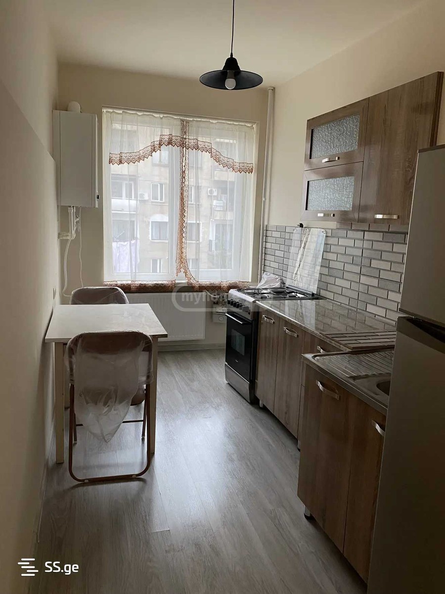 sairme st. - 2 rooms