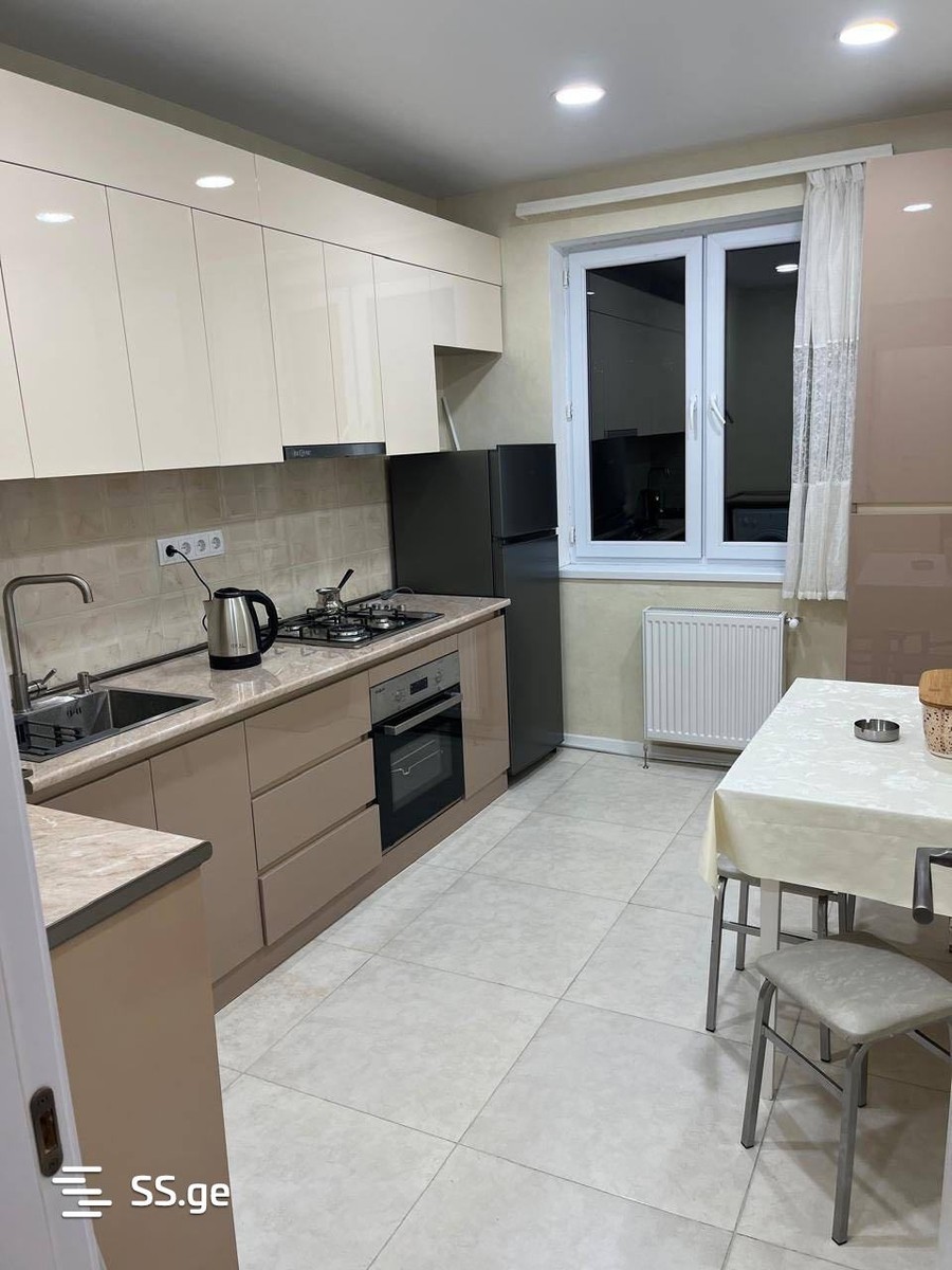 Beri Gabriel Salosi Ave. 45 - 4 rooms