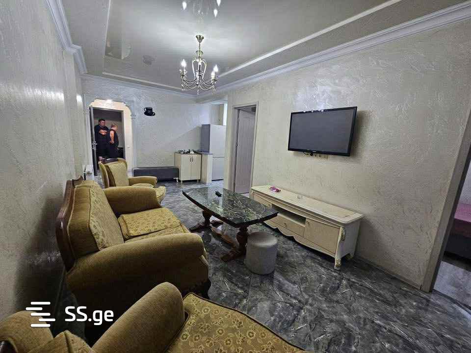 24 - 3 rooms