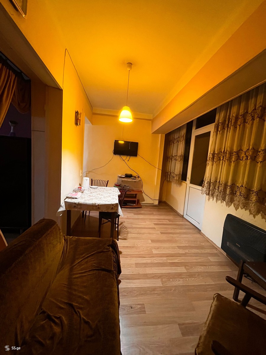 a.wereTlis avenue 111 - 2 rooms