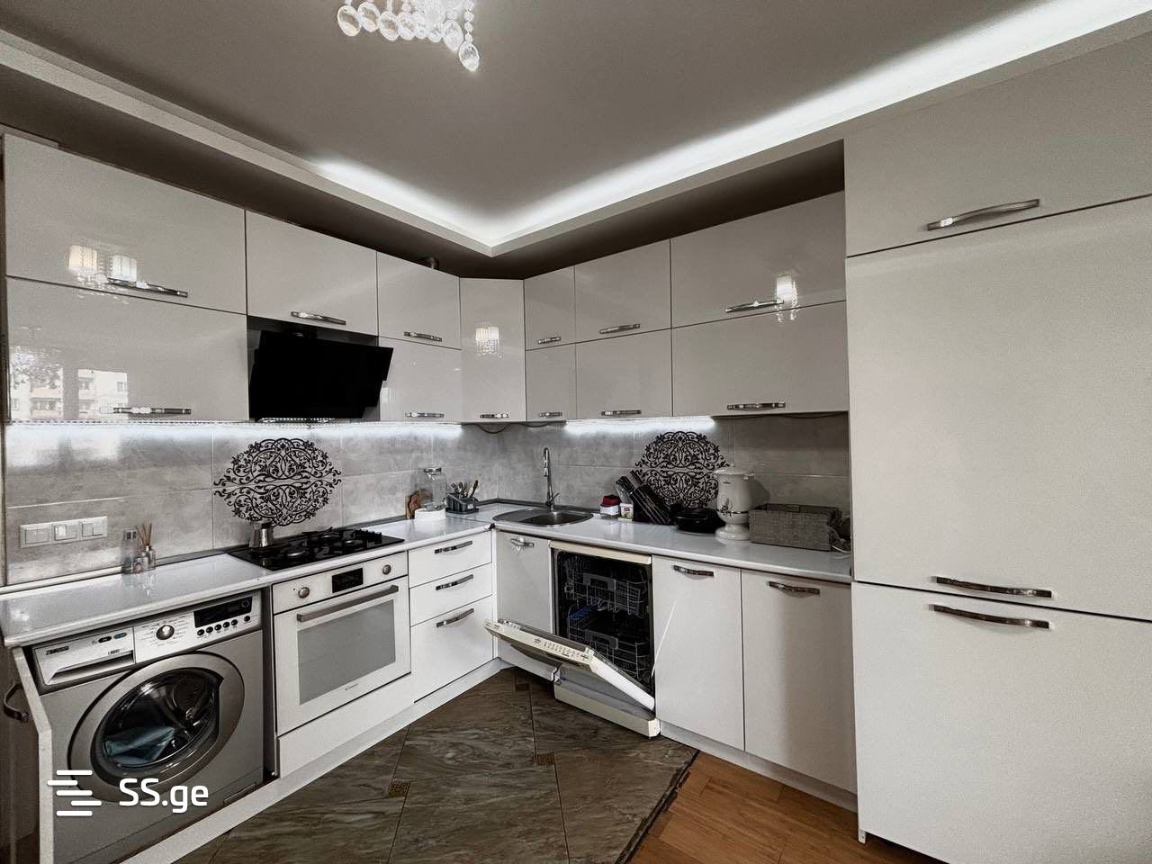 Sh. Nadirashvili st. - 3 rooms
