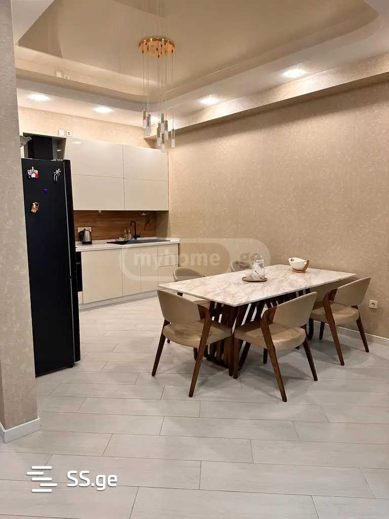 universiteti st. - 4 rooms