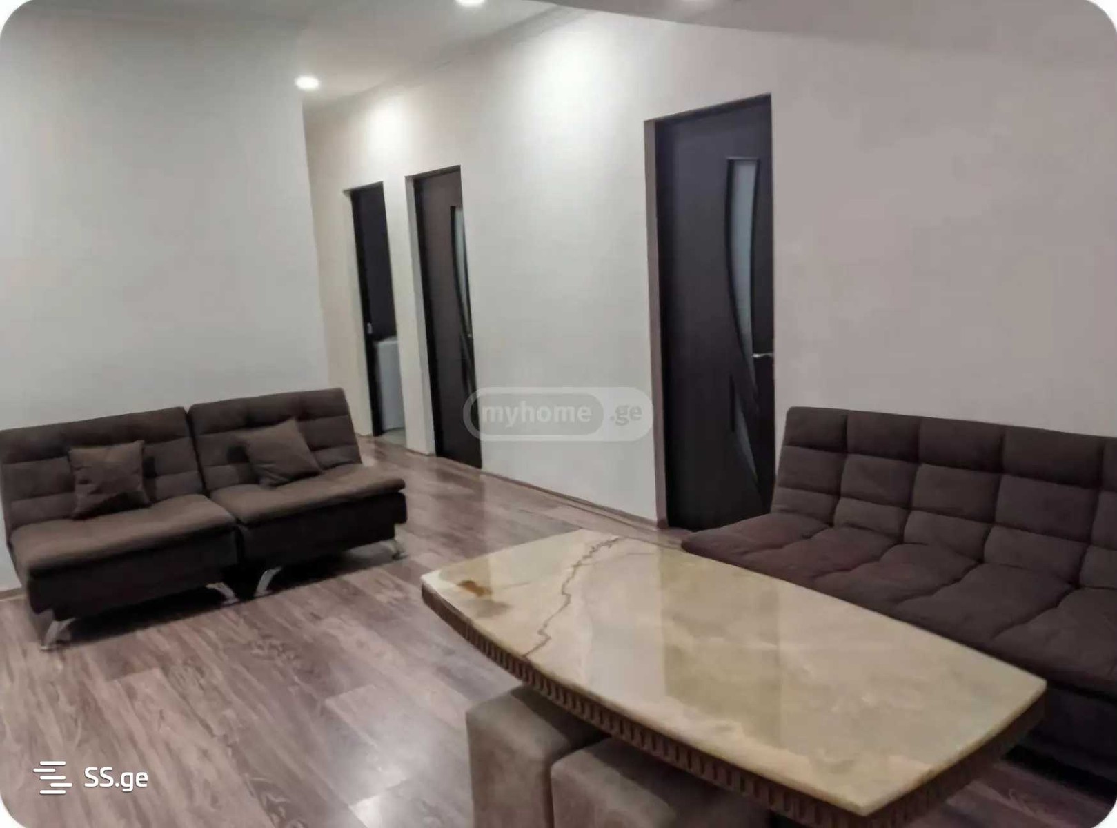 chkondideli st. 22 - 4 rooms