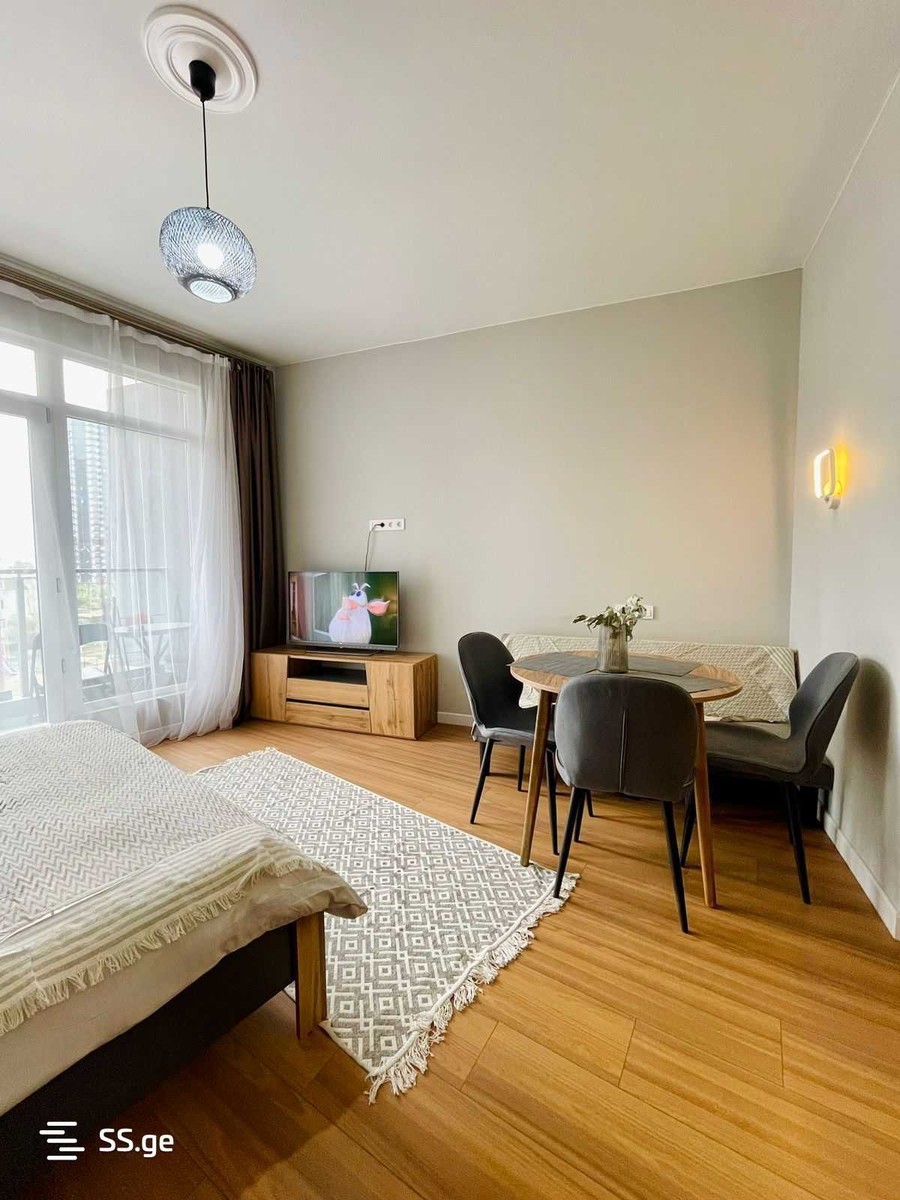 Lech and Maria Kaczynski street 5 - 1 rooms