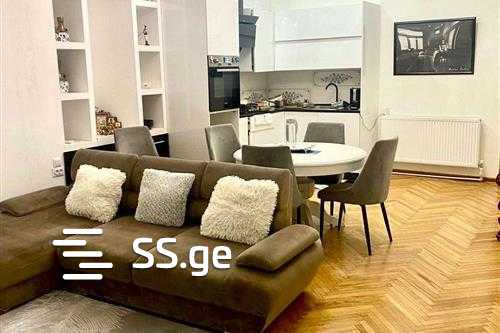 Квартира l. asatiani st.