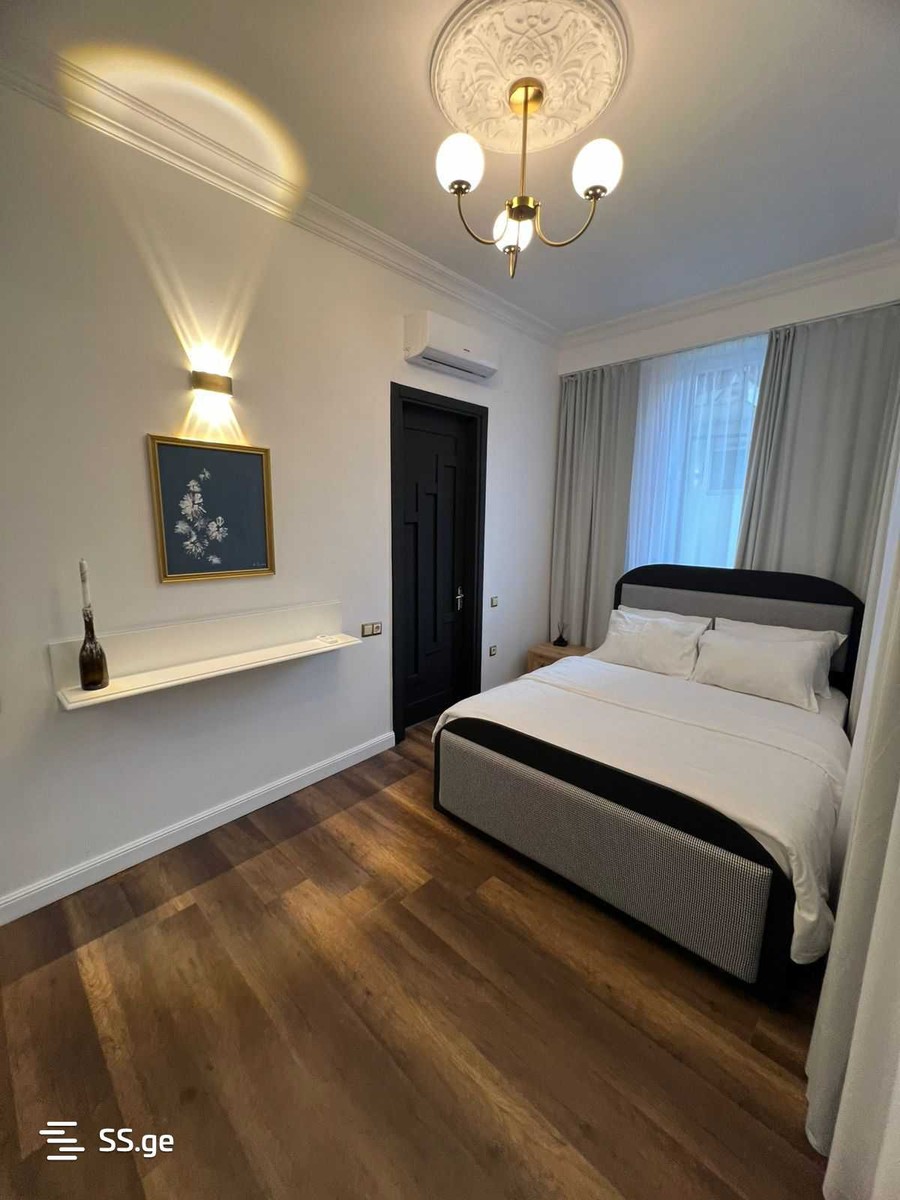 K. Gamsakhurdia st. 42 - 3 rooms