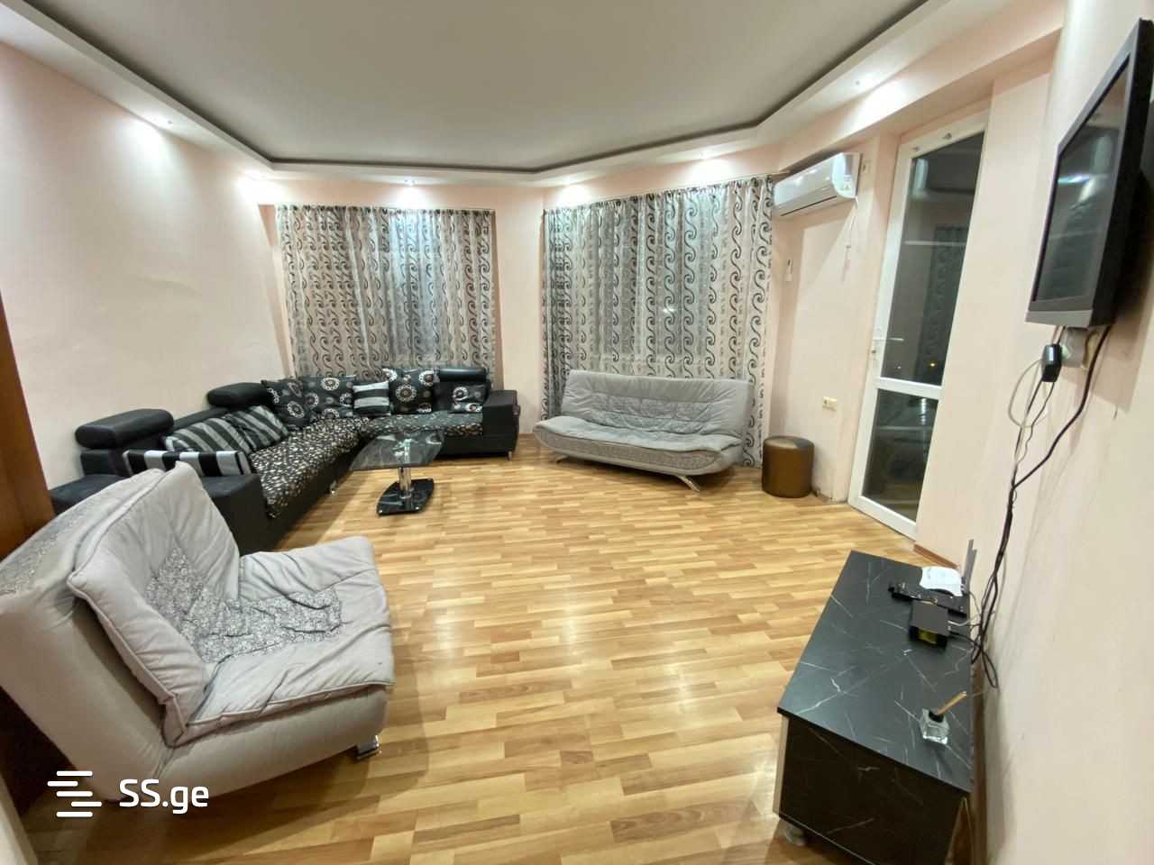 Sh. Rustaveli Ave. 62 - 3 rooms