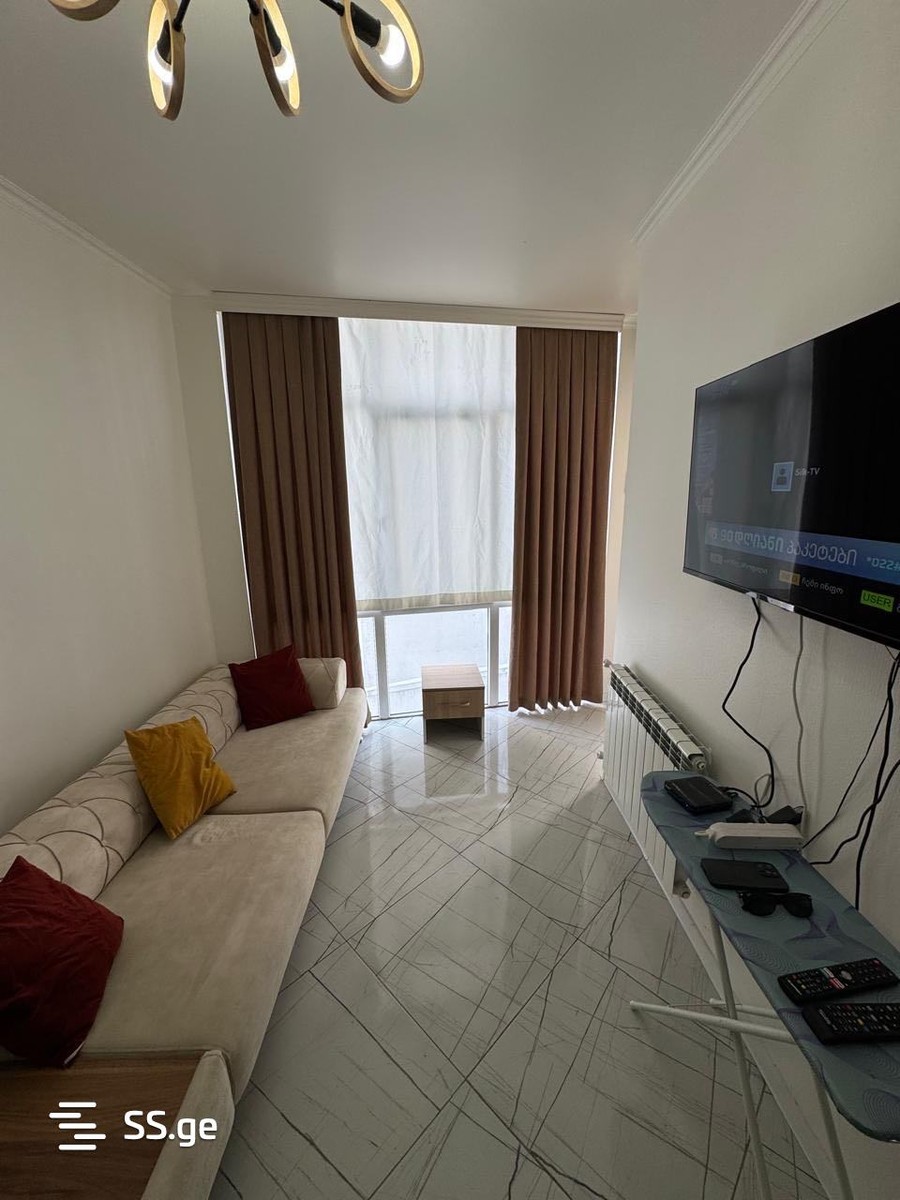 8 - 1 rooms