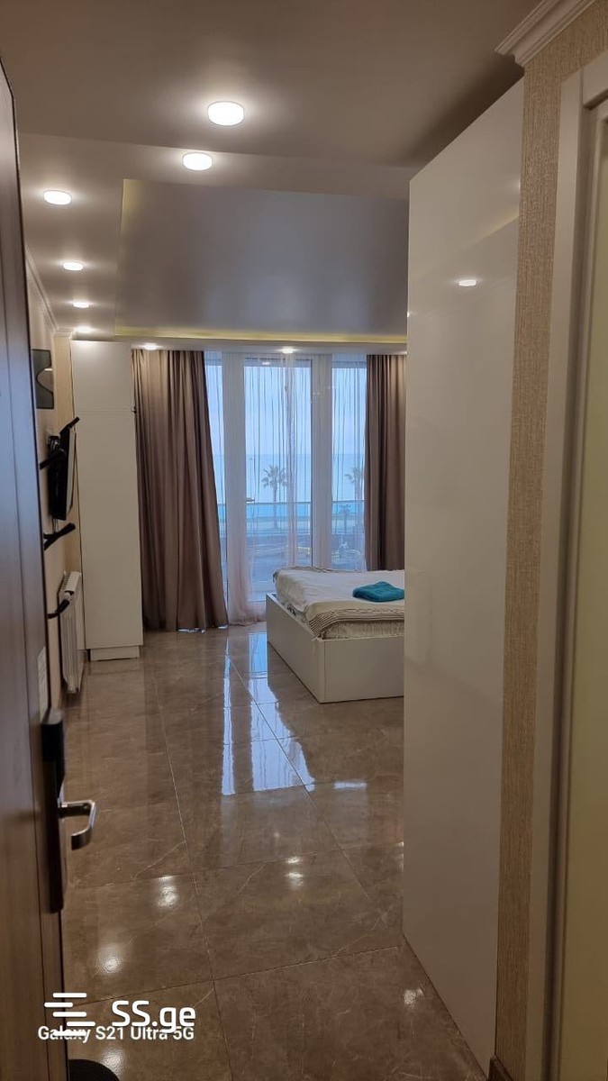 R. Nizharadze st. 12 - 1 rooms