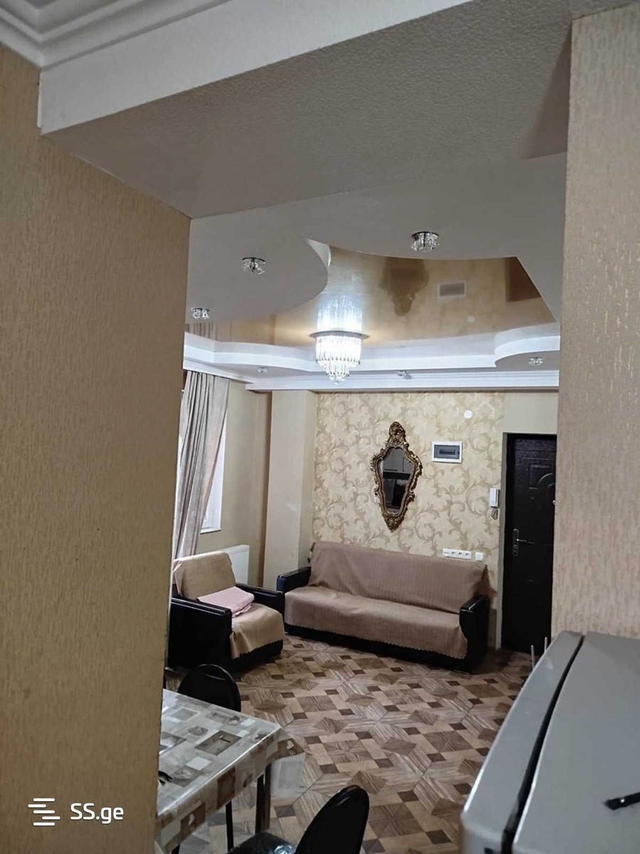 I. Abashidze st. 11 - 4 rooms