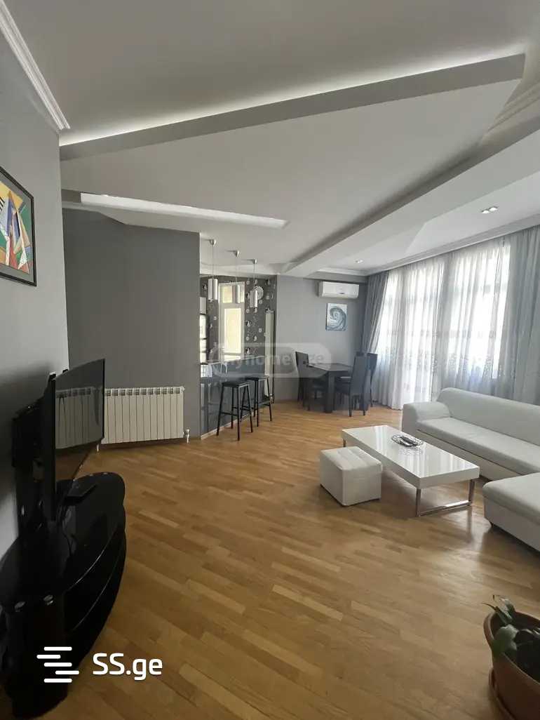 panaskerteli st. - 4 rooms