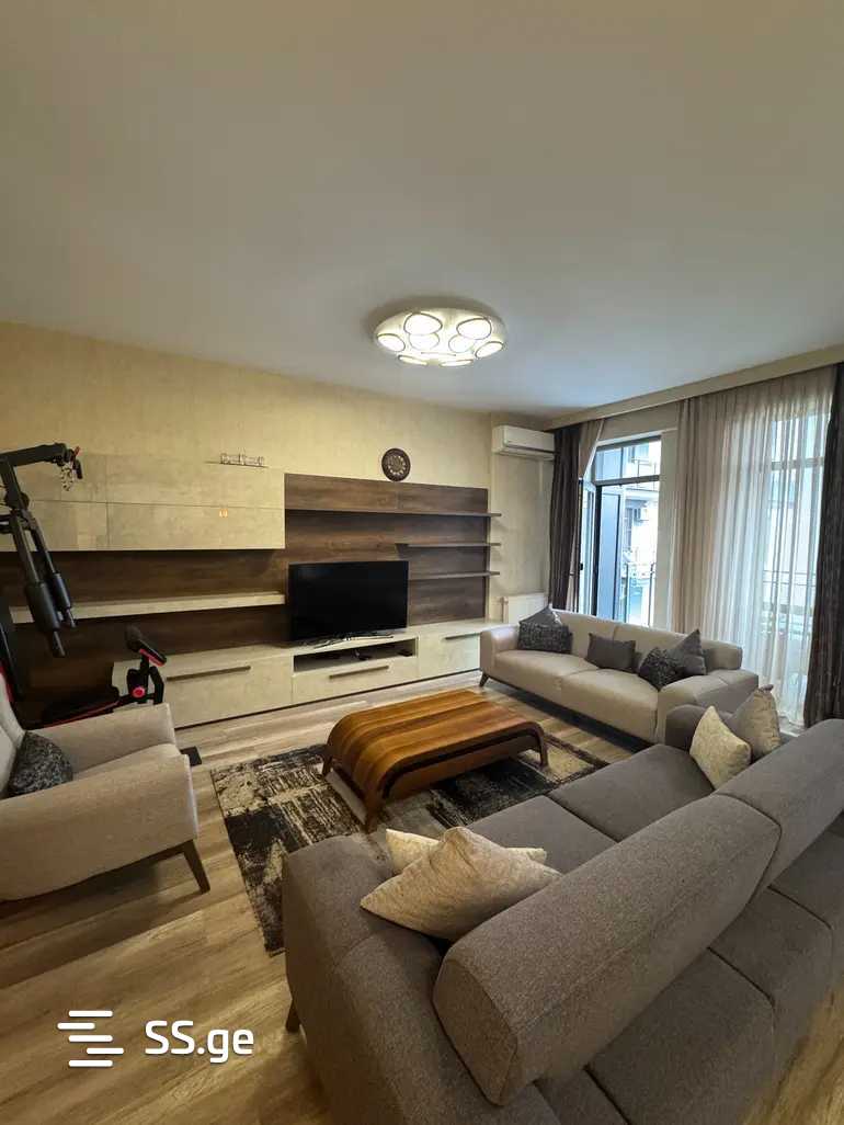 Fanjikidze st. - 4 rooms